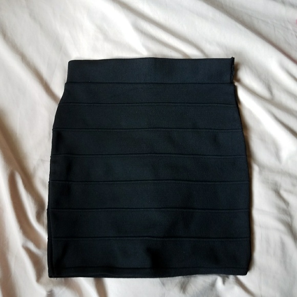 Lot of bodycon skirts - Picture 3 of 8